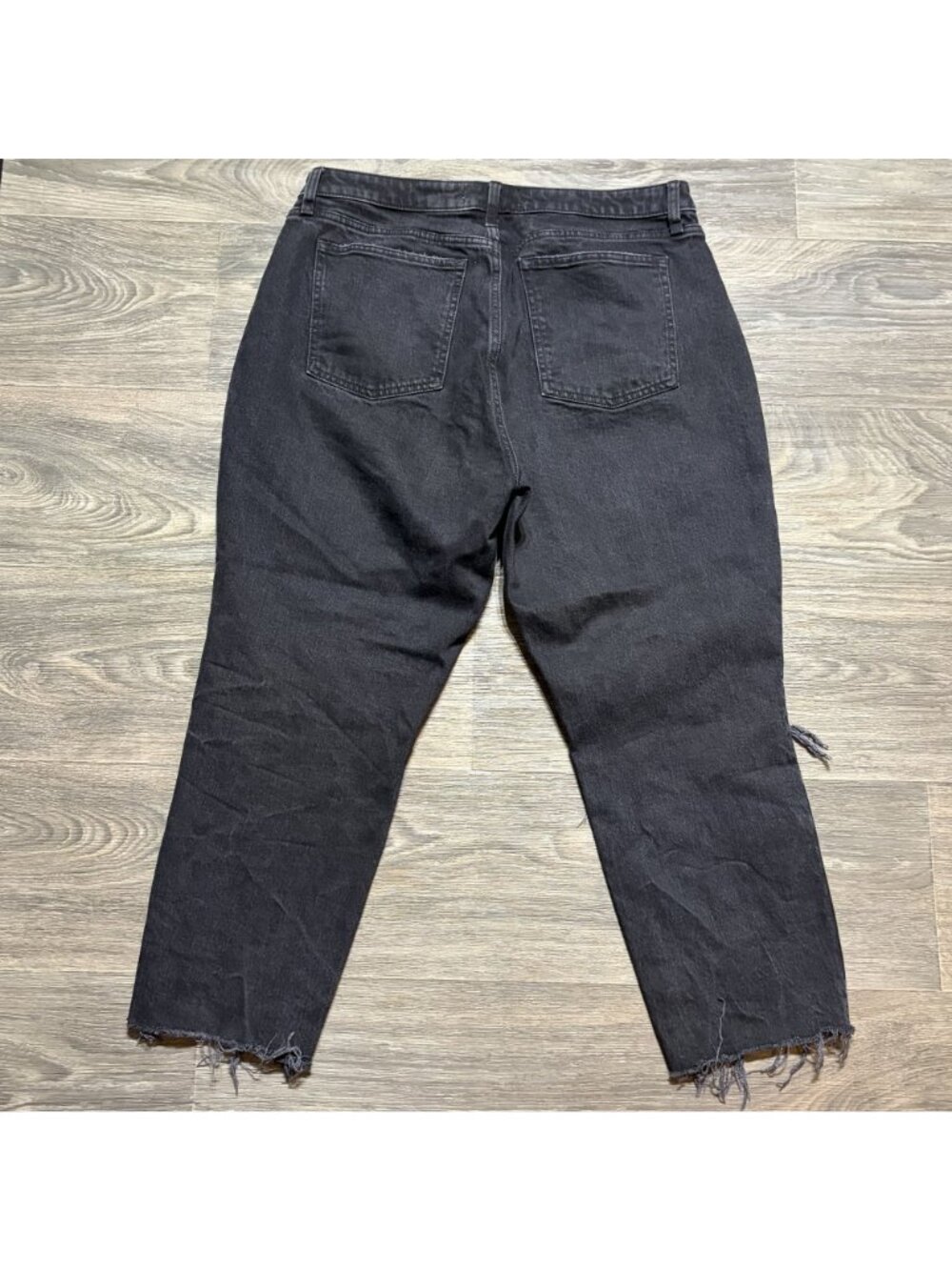 Abercrombie & Fitch Mom Curve Love High Rise Jeans 32 14 Black Distressed Frayed - Picture 2 of 9